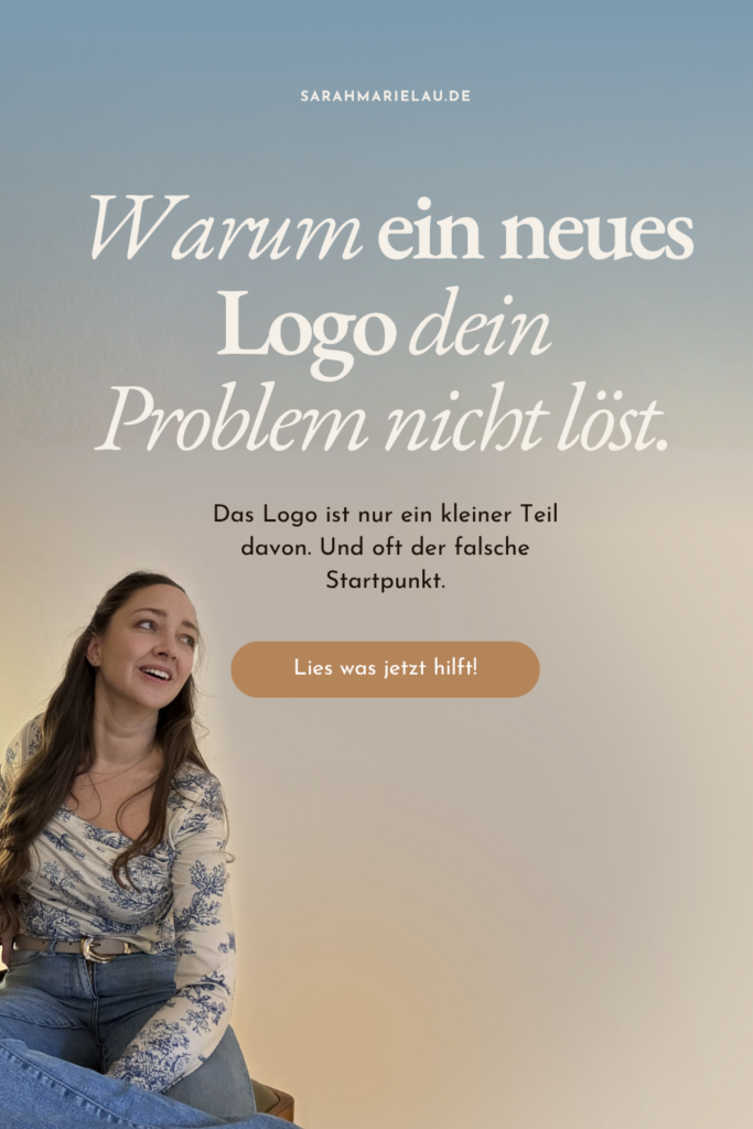 Logo-Skizzen auf Papier, Text: Der Unterschied zwischen einem Logo und einer Marke